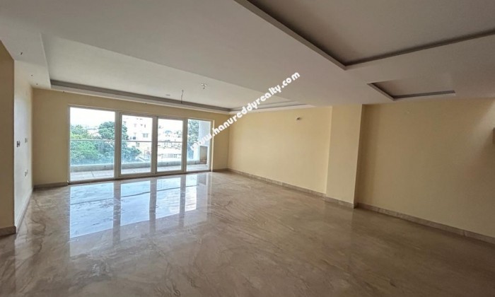 4 BHK Penthouse for Sale in Cambridge Layout